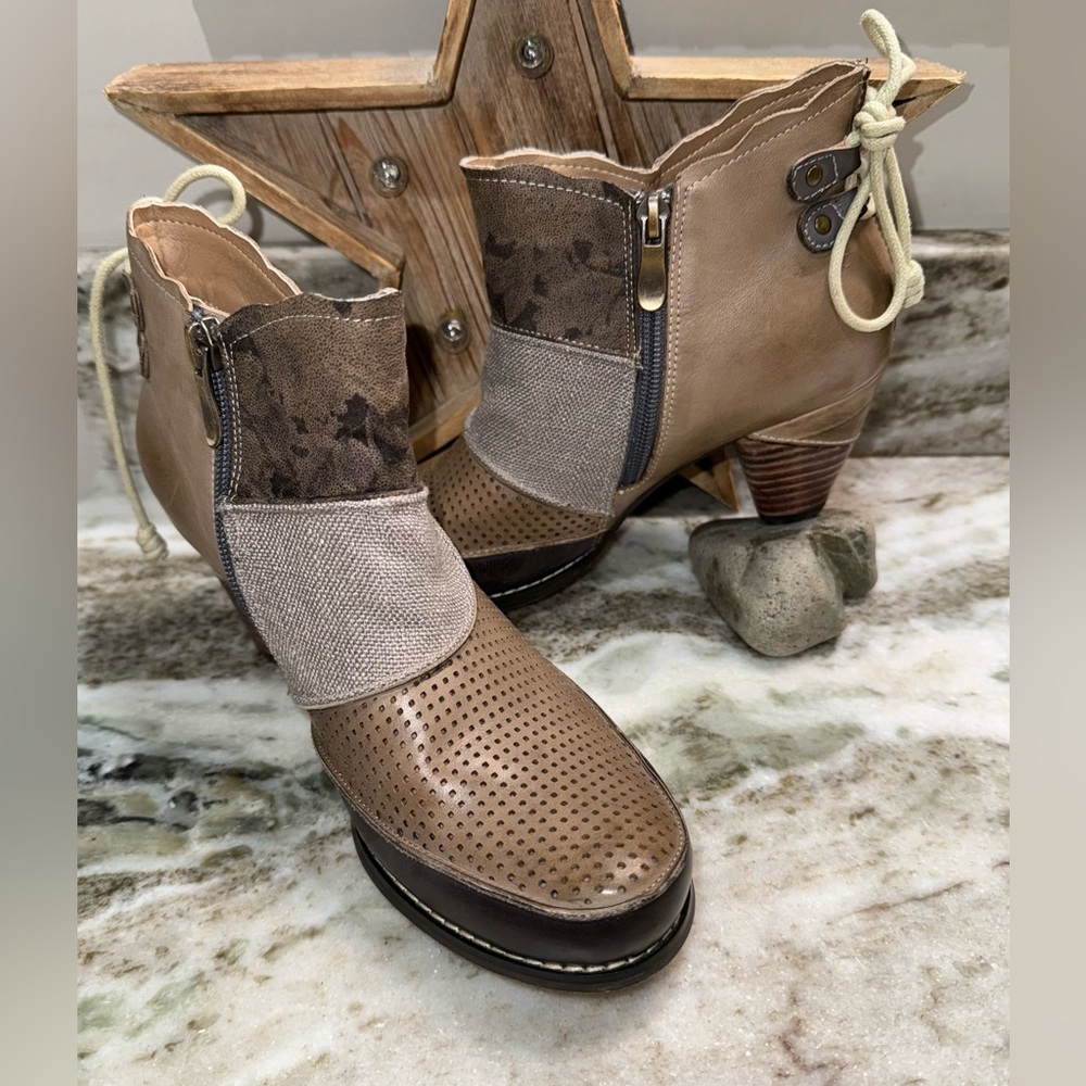 Elite By Corkys Rags Bootie 7 - image 1